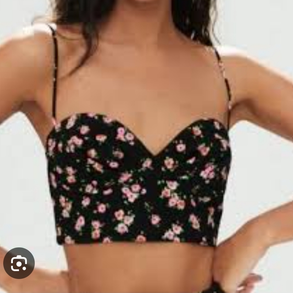 Zara Floral Black Flowered Crop Top